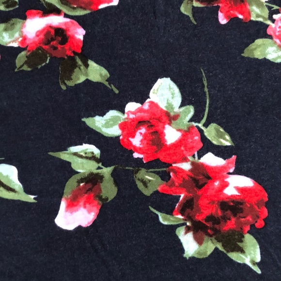 Ambiance Flowery Tank Top - Picture 5 of 8